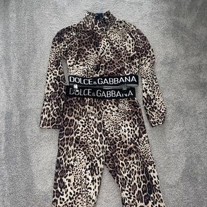 Dolce & Gabbana 2 piece set. Can not guarantee authenticity. XL- fits like M/L